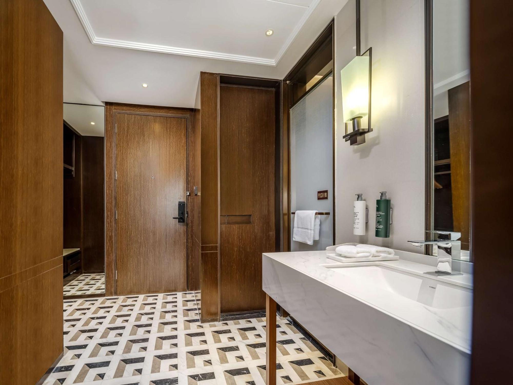 Hilton Garden Inn Beijing Guomao المظهر الخارجي الصورة